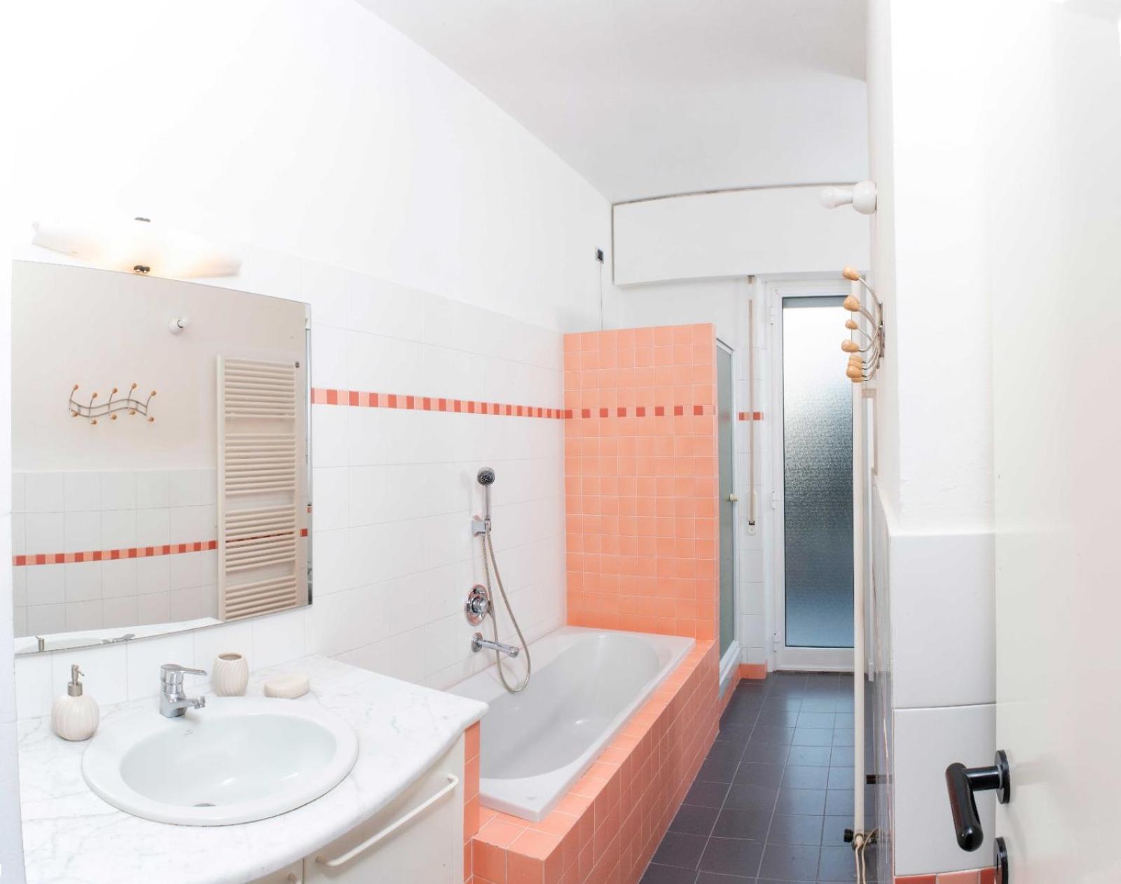 Casa Lorenza Albisola Superiore Esterno foto
